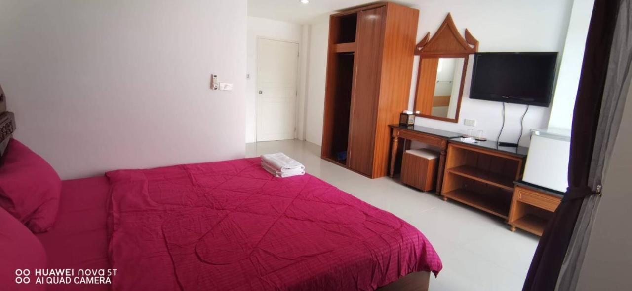 Sure Guesthouse Kamala Beach Zewnętrze zdjęcie
